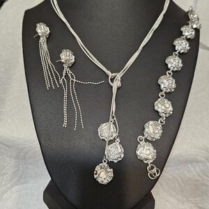 Elegant Silver Jewelry Set